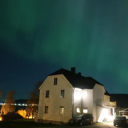 Lavvo Pa Angell Gjestegard