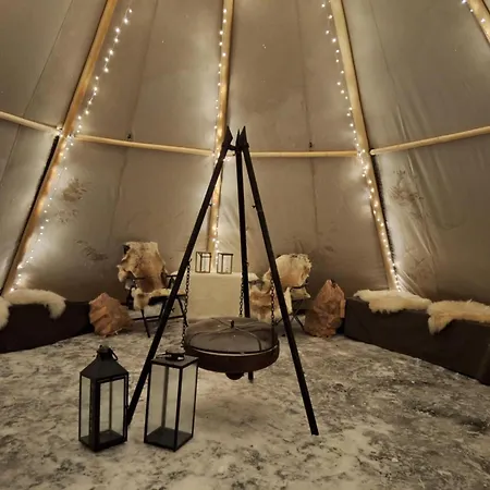 Lavvo Pa Angell Gjestegard Luxury tent