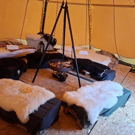 Luxussátor Lavvo Pa Angell Gjestegard Narvik